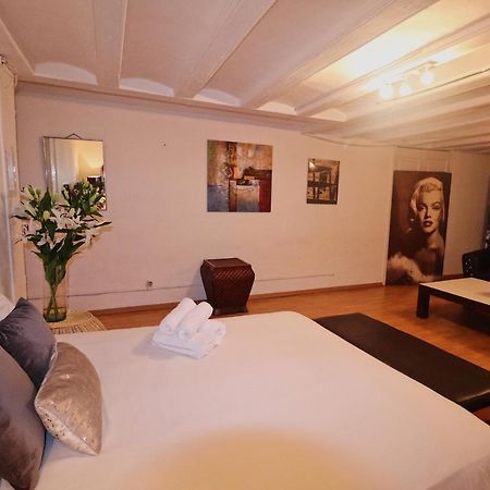 Efate Rooms Barcelona Buitenkant foto